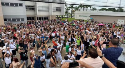 Fotos da manifestação dos professores em Aparecida.