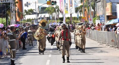 Foto do desfile do aniversário de Aparecida de Goiãnia.
