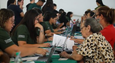 Moradores são atendidos por equipes da Assistência Social durante o mutirão do Cadastro Único, em ação organizada e voltada ao acesso a benefícios sociais.